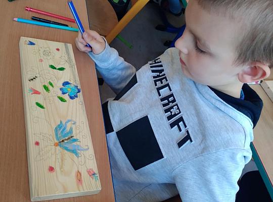 5. Malowanie na drewnie