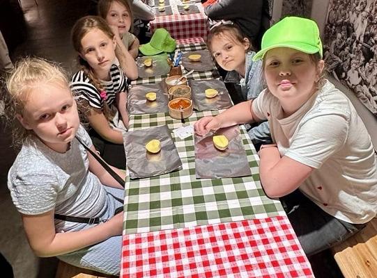 7. Wycieczka pociągiem do Poznania