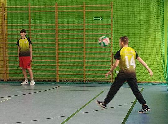 Gminne Igrzyska Młodzieży Szkolnej w piłkę siatkową - klasy VII - VIII