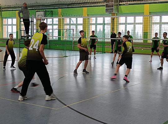 Gminne Igrzyska Młodzieży Szkolnej w piłkę siatkową - klasy VII - VIII