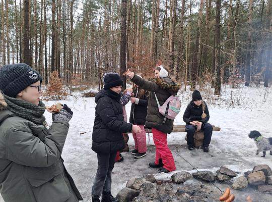 Uczniowie klasy IV na kuligu