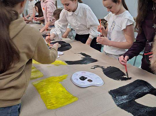 Przygotowania kibiców do meczu w Ergo Arenie