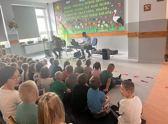 Maj w grupie 3 i 4 - latków