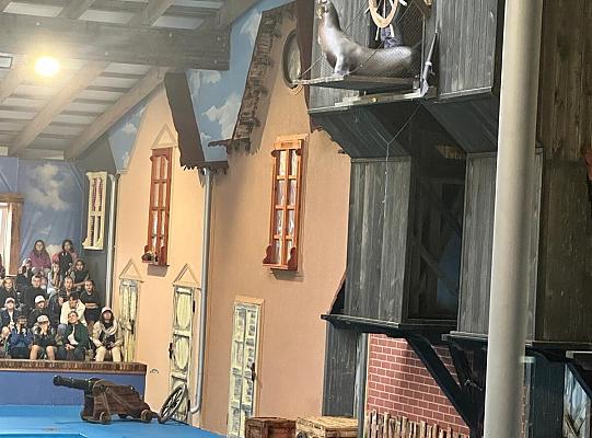 Uczniowie klas I – IV na wycieczce w Sarbsku